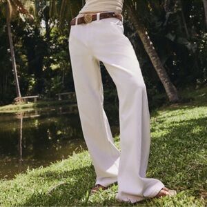 Baggy High-Rise Jeans in white